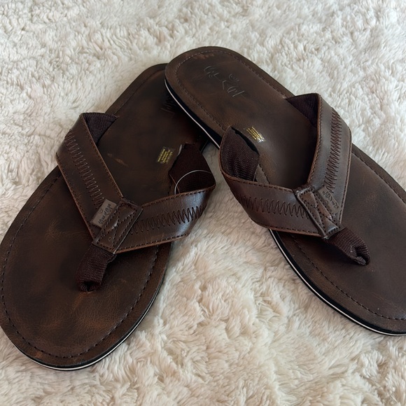 Mens Flip Flops by Levi's - Picture 7 of 7